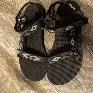 TEVA STRAP SANDALS